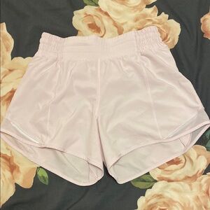 Lululemon Hotty Hot HR shorts 4’